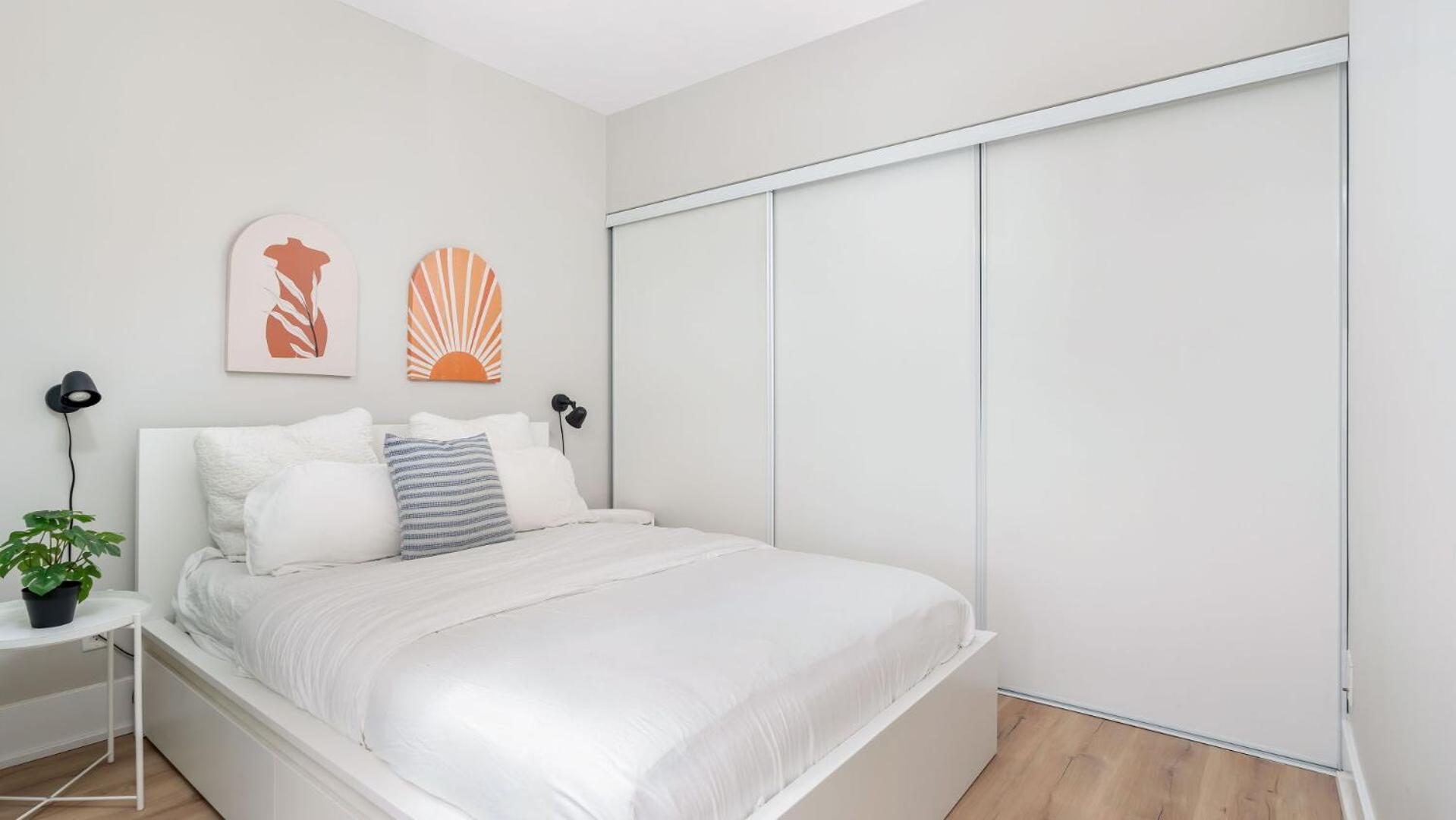 2Bedroom Cn Tower And Water Views - Free Parking - Rooftop Pool Toronto Exterior photo